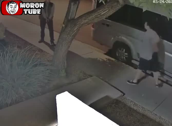 Video: He eats a gunshot when his insane neighbor attempts to assault him